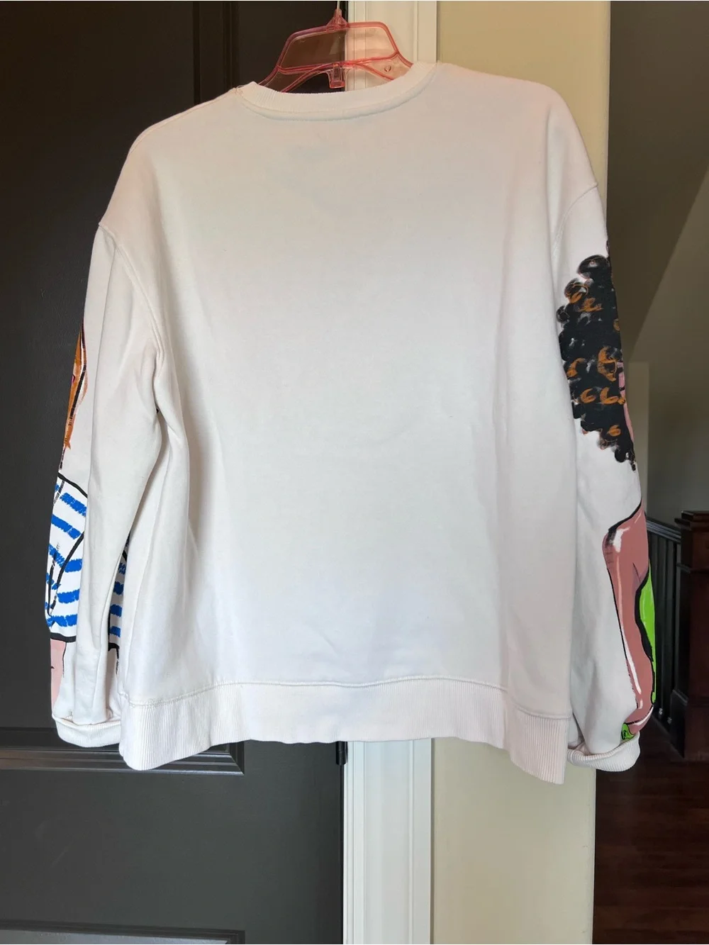 🅩🅐🅡🅐 Oversize Graphic Women Print Off White Sweatshirt - Picture 4 of 8